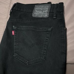 Black Levi’s 541 Athletic taper jeans